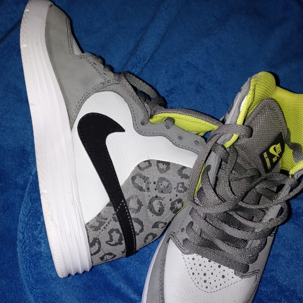 Nike